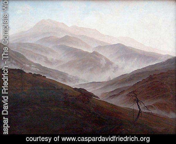 Paysage de Riesengebirge avec la brume montante
